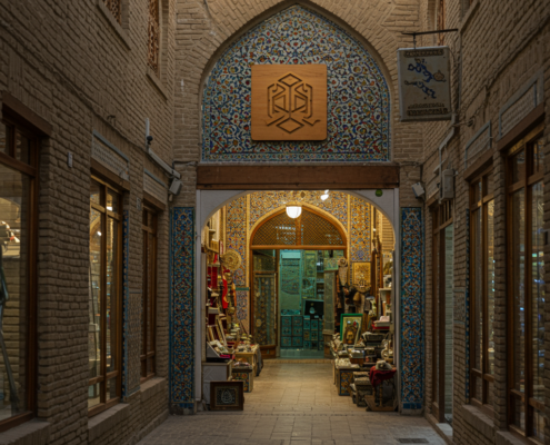 چرا طراحی لوگو حرفه‌ای برای کسب‌وکارهای اصفهان حیاتی است